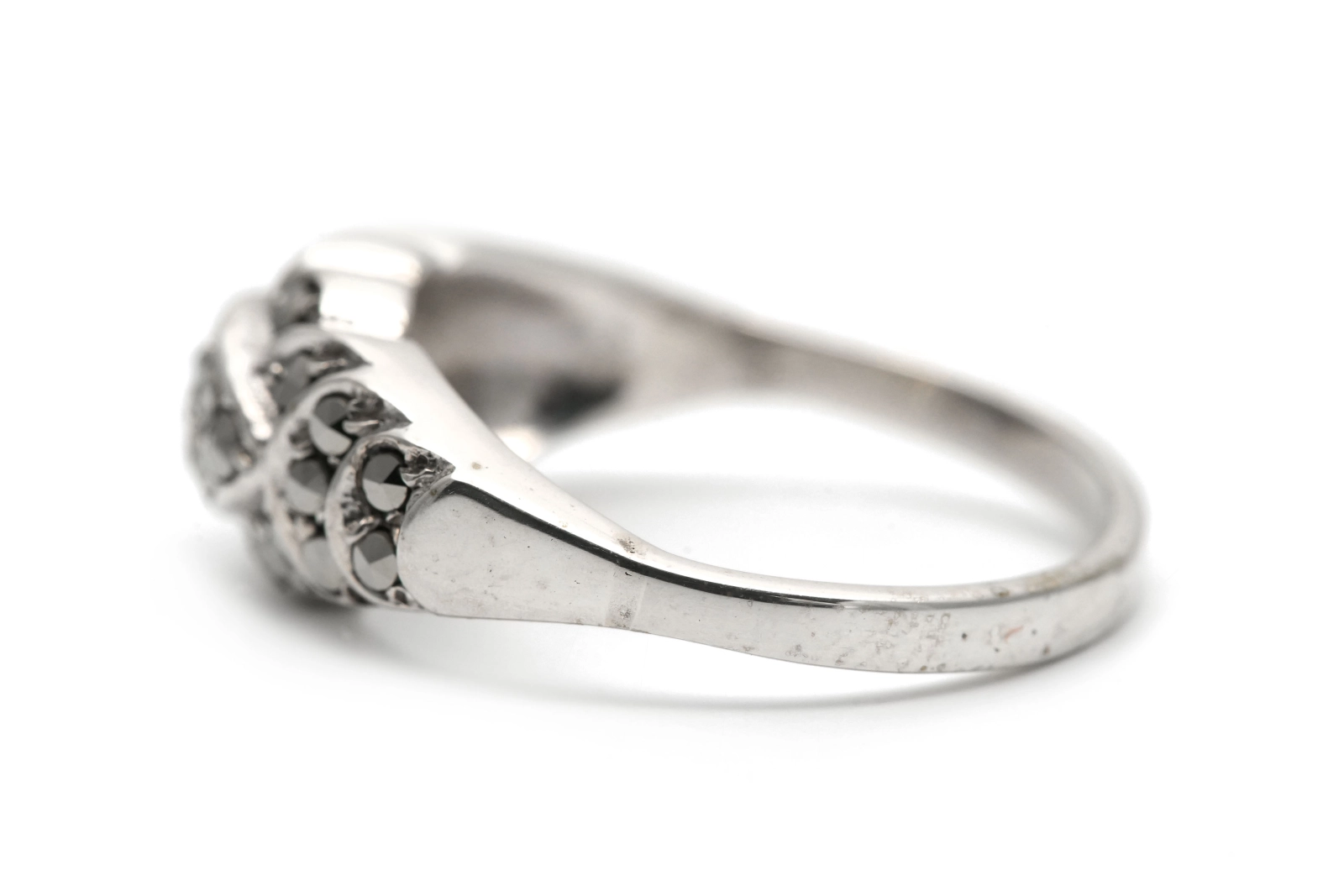 Bague Art Déco en argent 835 sertie de marcassites