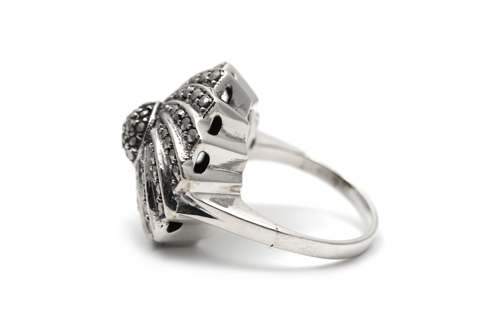 Bague Art Déco en argent 835 sertie de marcassites