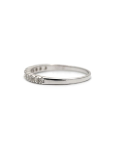 Bague contemporaine en argent 925 sertie de zirconiums