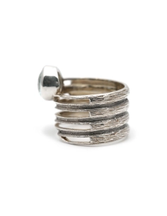 Bague contemporaine en argent 925 sertie d'une topaze