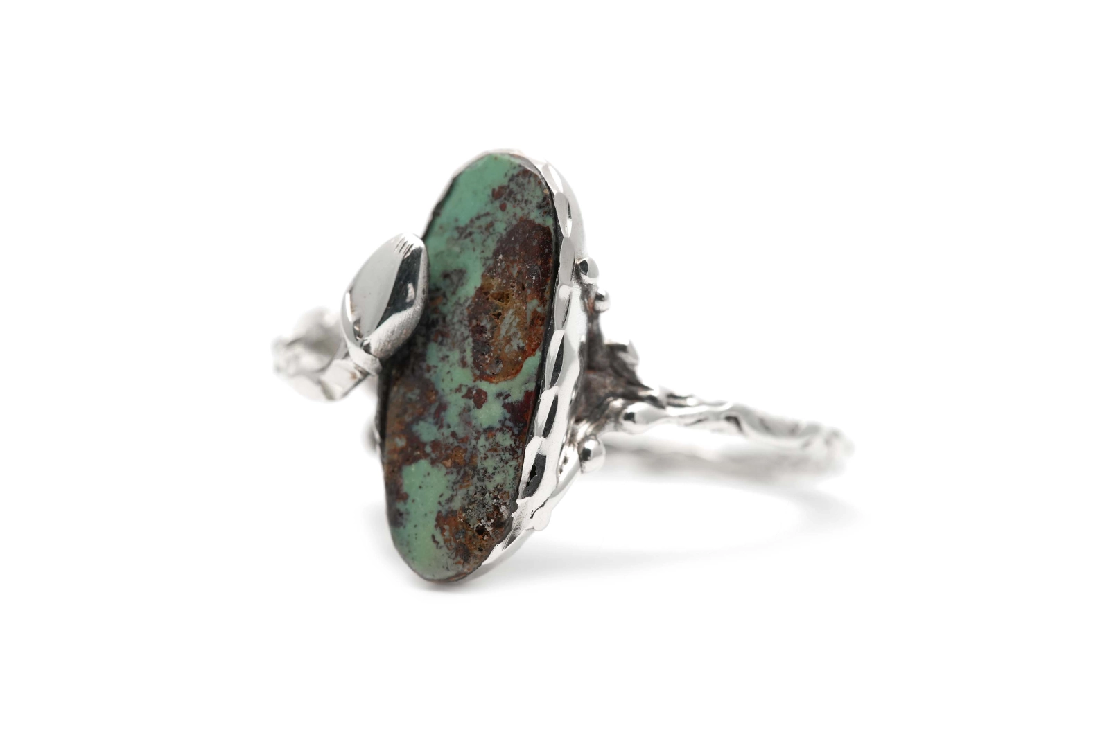 Bague contemporaine en argent 925 sertie d'une turquoise