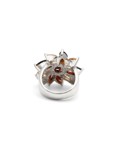 Bague contemporaine en argent 925 sertie de zirconiums