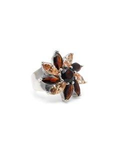 Bague contemporaine en argent 925 sertie de zirconiums