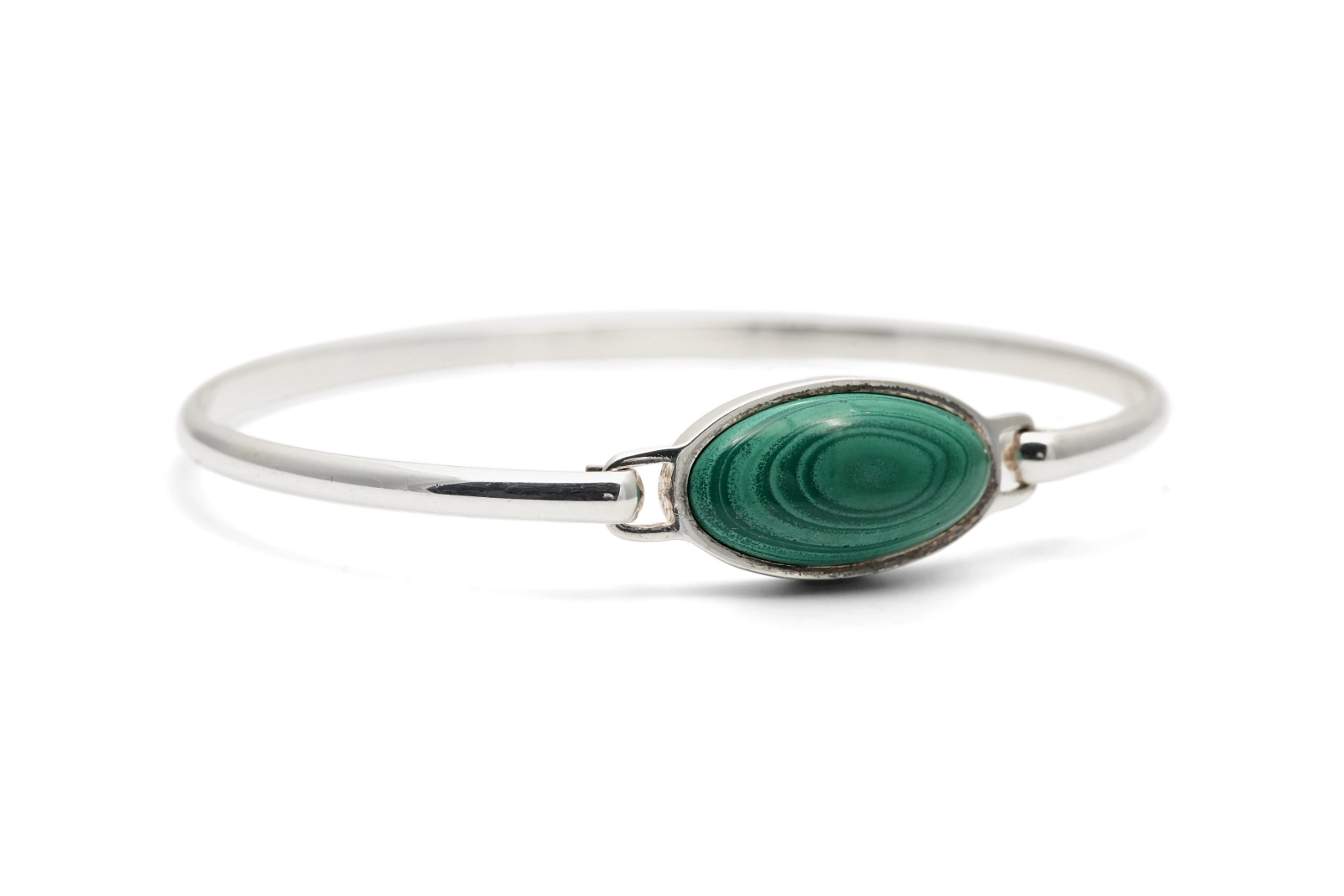 Bracelet Années 70 en argent 800 serti d'une malachite