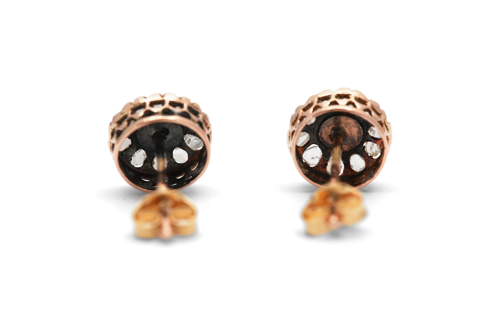 Boucles d'oreilles Art Nouveau en or jaune 18 carats serties d'opales et de diamants taille "rose"