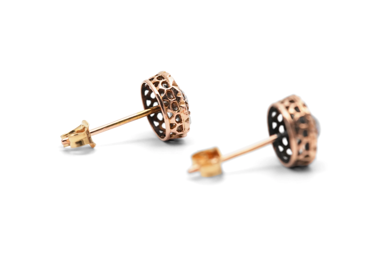 Boucles d'oreilles Art Nouveau en or jaune 18 carats serties d'opales et de diamants taille "rose"