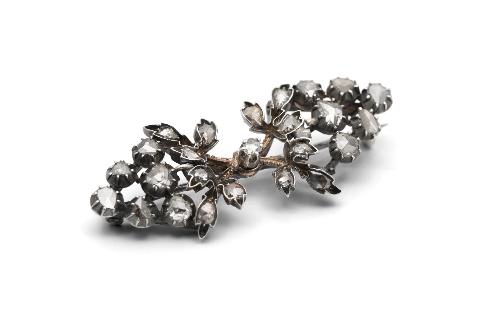 Broche Art Nouveau en or jaune 18 carats et argent sertie de diamants taille "rose"