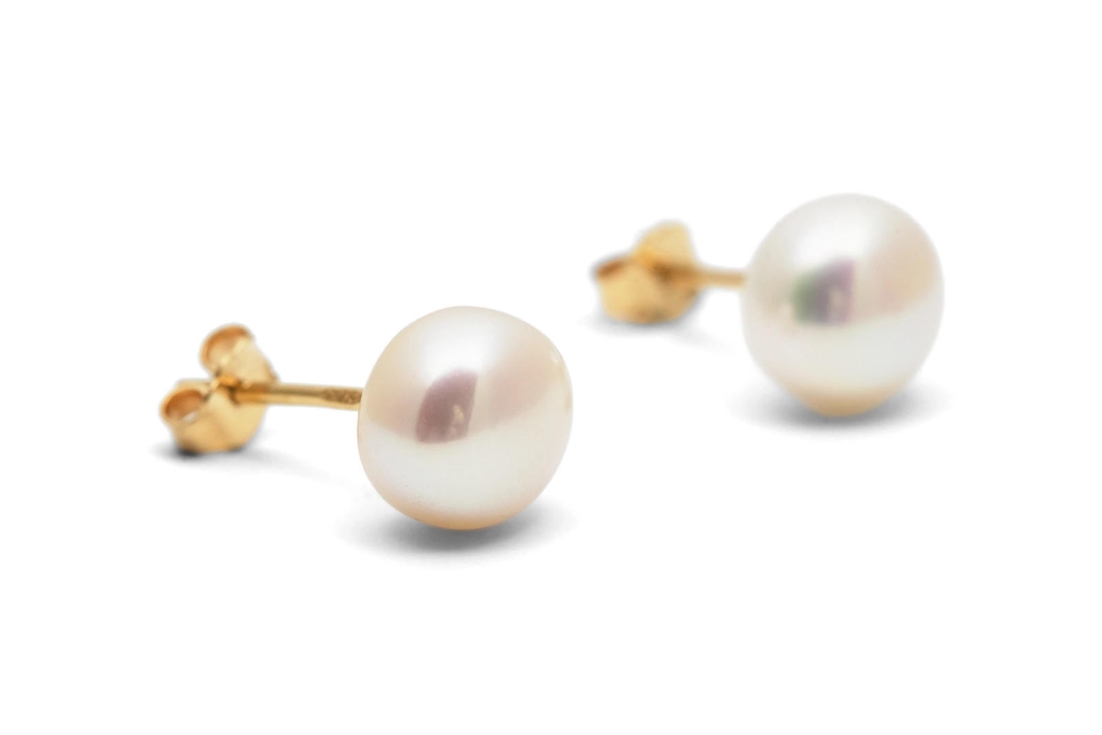 Boucles d'oreilles contemporaines en or jaune 18 carats serties de perles
