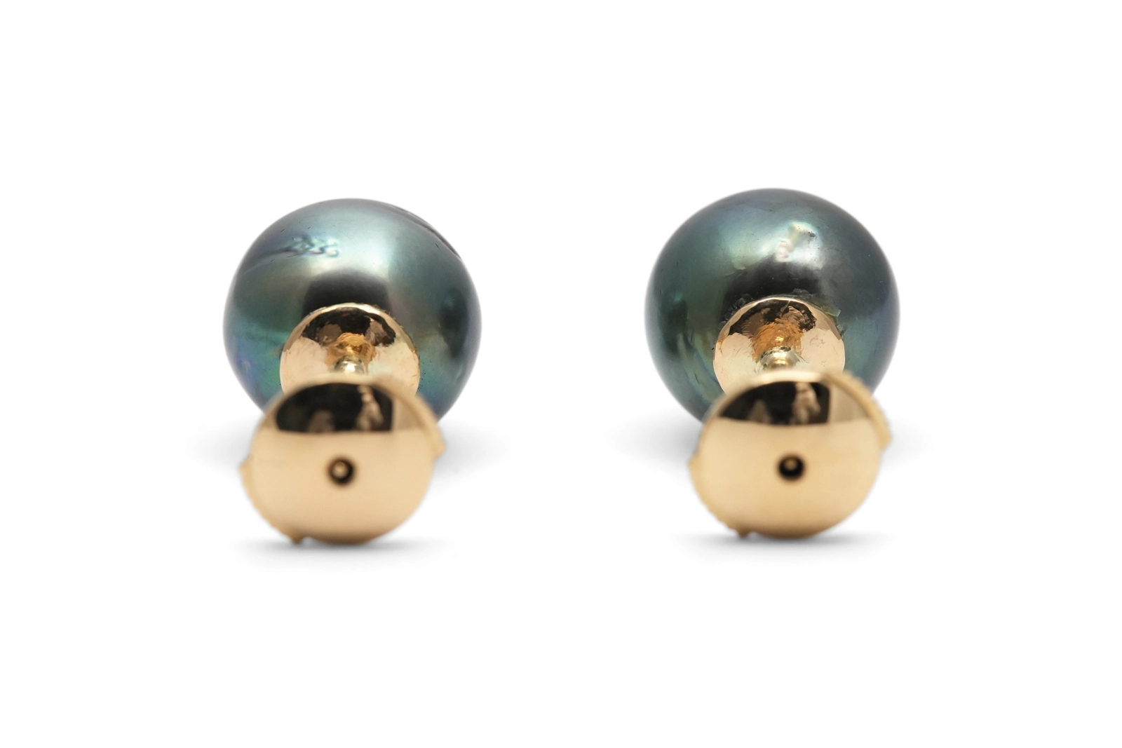 Boucles d'oreilles contemporaines en or jaune 18 carats serties de perles de Tahiti