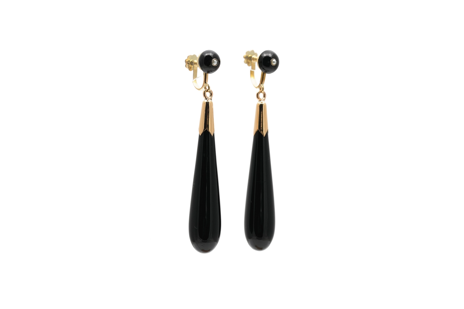 Boucles d'oreilles Napoléon III en or jaune 18 carats serties d'onyx et de perles