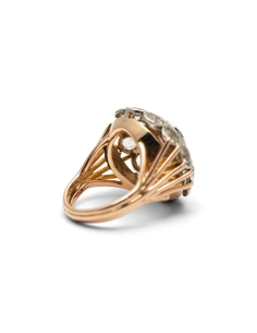 Bague Années 50 en or jaune 18 carats et argent sertie d'un rubis de synthèse et de saphirs de synthèse