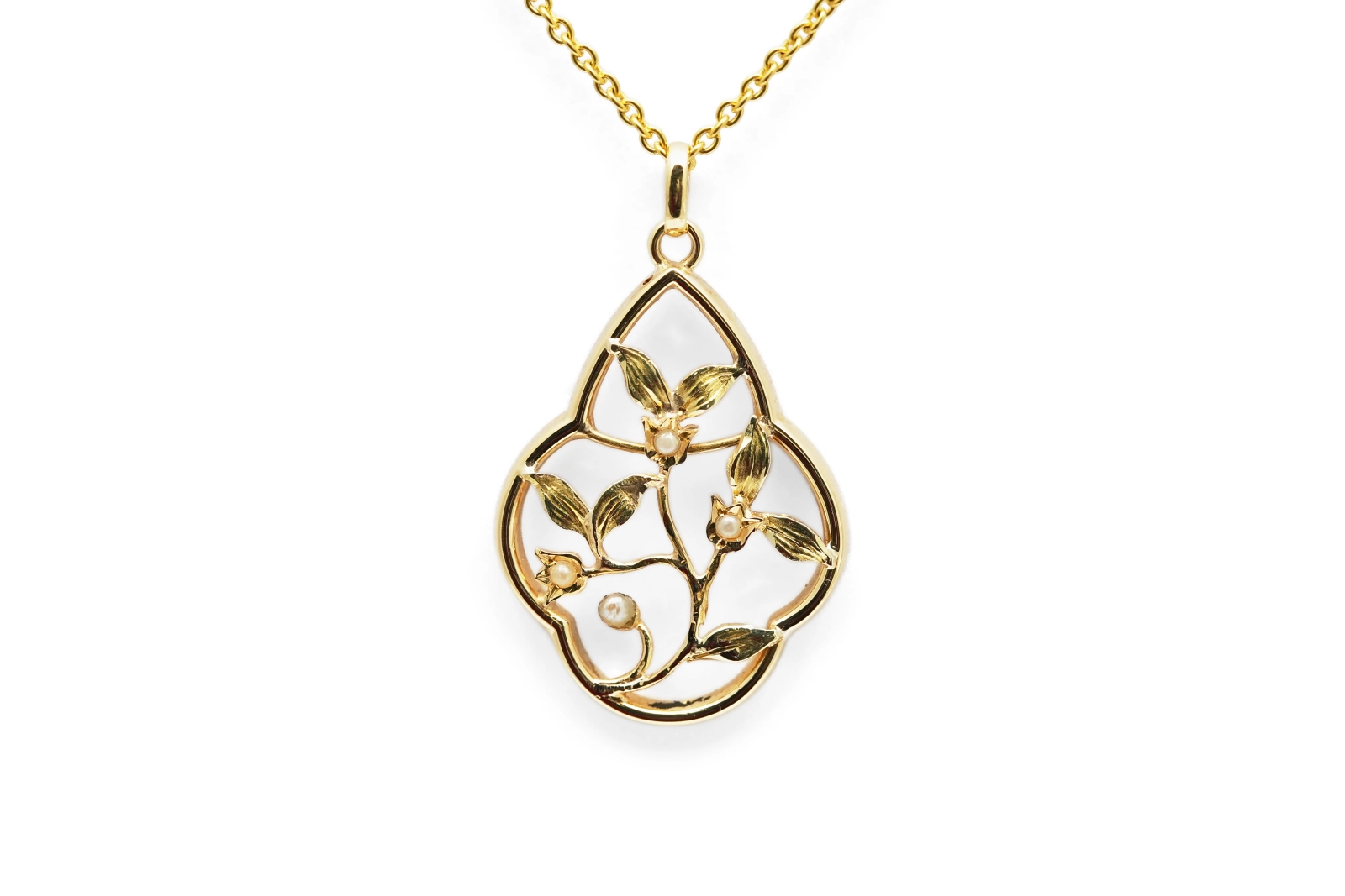 Pendentif Art Nouveau en or jaune 18 carats serti de perles