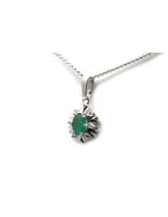 Pendentif années 70 en or blanc 18 carats serti d'une émeraude et de diamants taille "8/8"