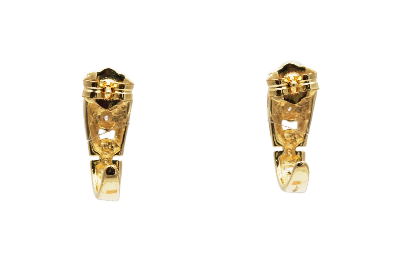 Boucles d'oreilles contemporaines en or jaune 18 carats serties de rubis et de diamants taille "brillant" (+-0.10 ct)