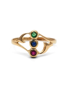Bague contemporaine en or jaune 18 carats sertie d'une émeraude, d'un saphir et d'un rubis