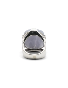 Bague contemporaine en argent sertie d'une agate