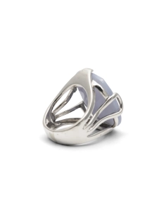 Bague contemporaine en argent sertie d'une agate