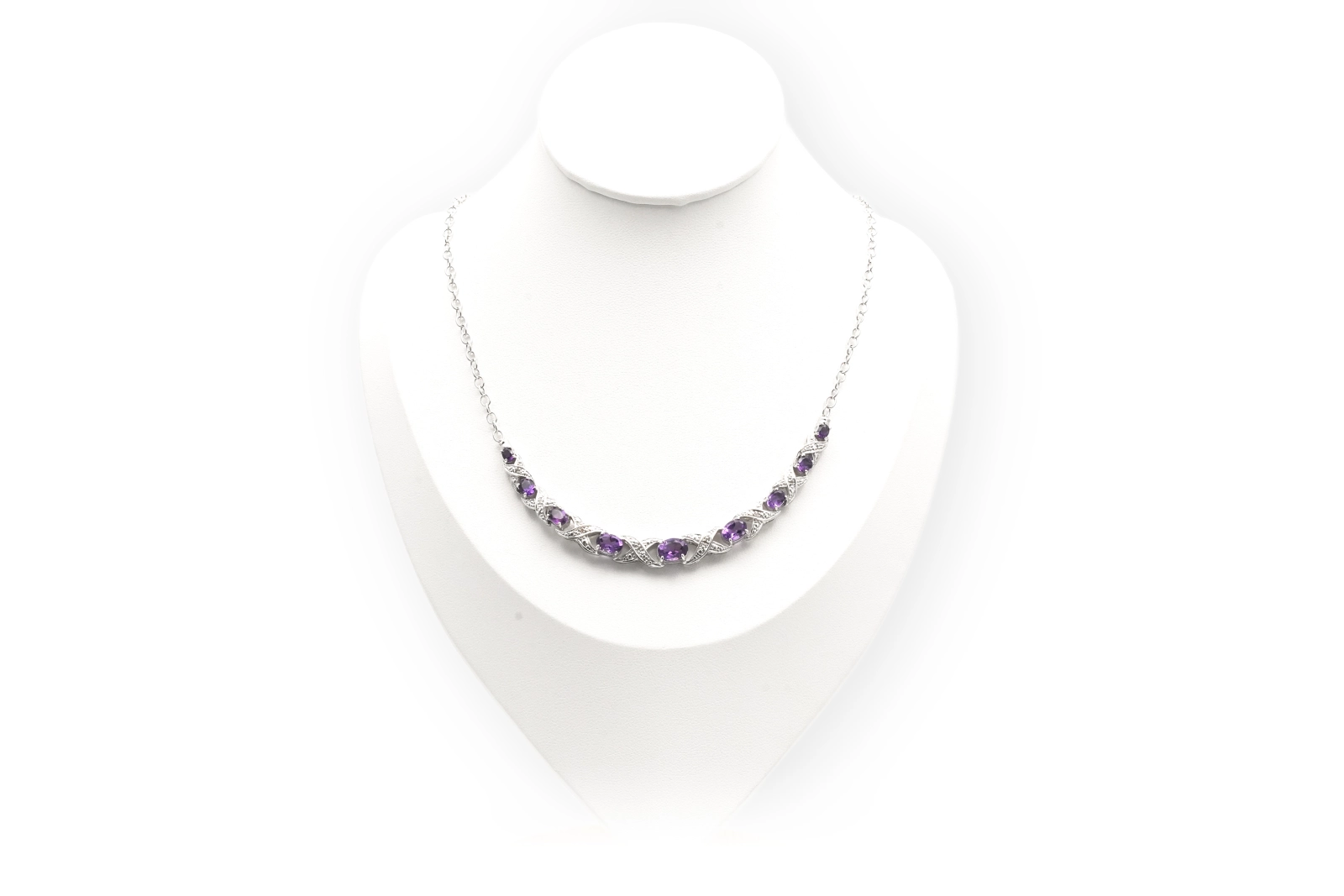 Collier contemporain en argent 925 serti d'améthystes et de zirconiums