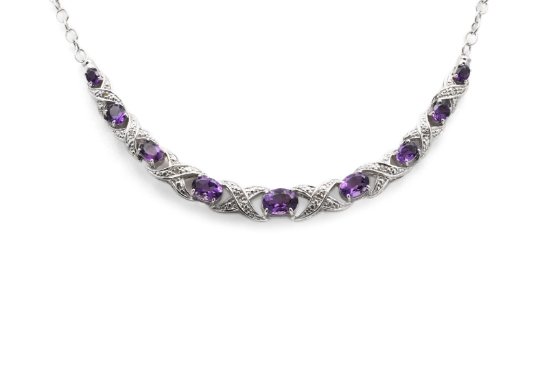 Collier contemporain en argent 925 serti d'améthystes et de zirconiums