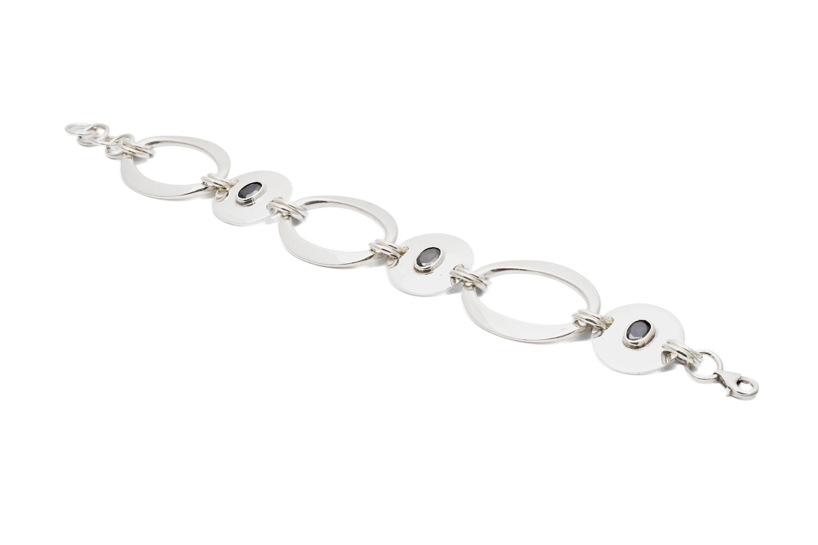 Bracelet contemporain en argent 925 serti d'améthystes