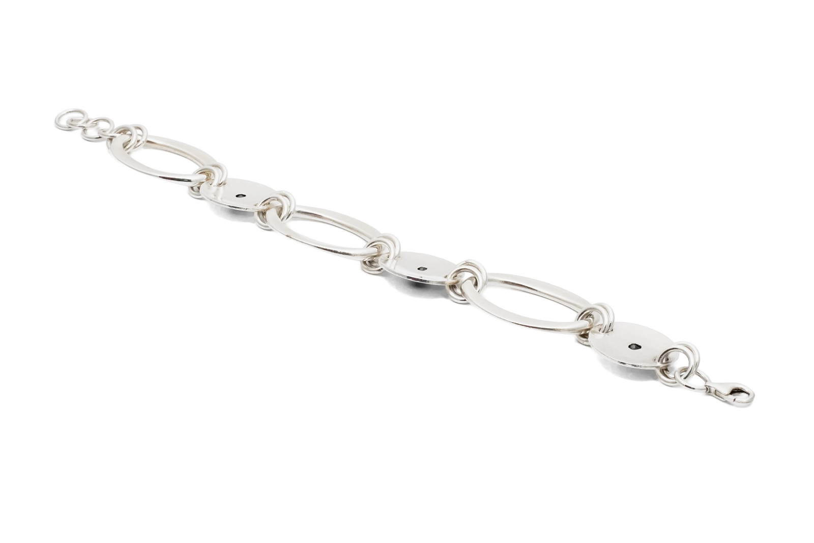 Bracelet contemporain en argent 925 serti d'améthystes