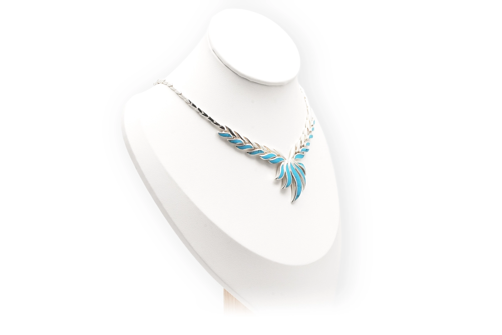 Collier contemporain en argent 925 serti de turquoises
