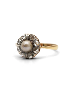 Bague Art Déco en or jaune 18 carats sertie d'une perle et de diamants taille "rose"