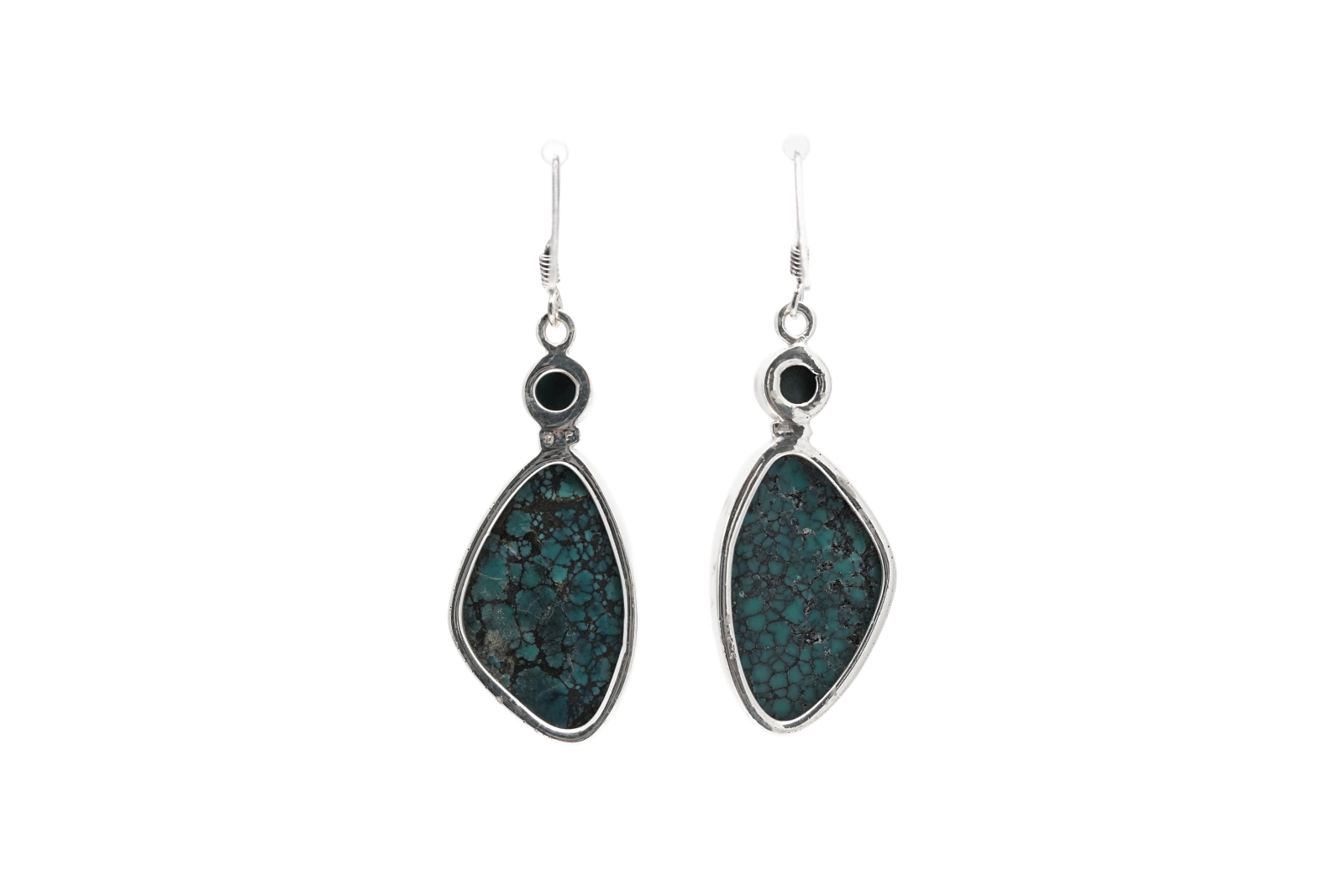 Boucles d'oreilles contemporaines en argent 925 serties de turquoises