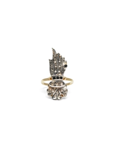Bague Art Déco en or jaune 14 carats et argent sertie de diamants taille "rose" et de saphirs
