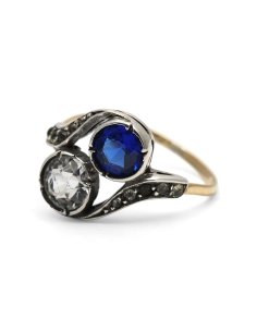 Bague Art Nouveau en or jaune 18 carats et argent sertie d'un saphir de synthèse et de strass