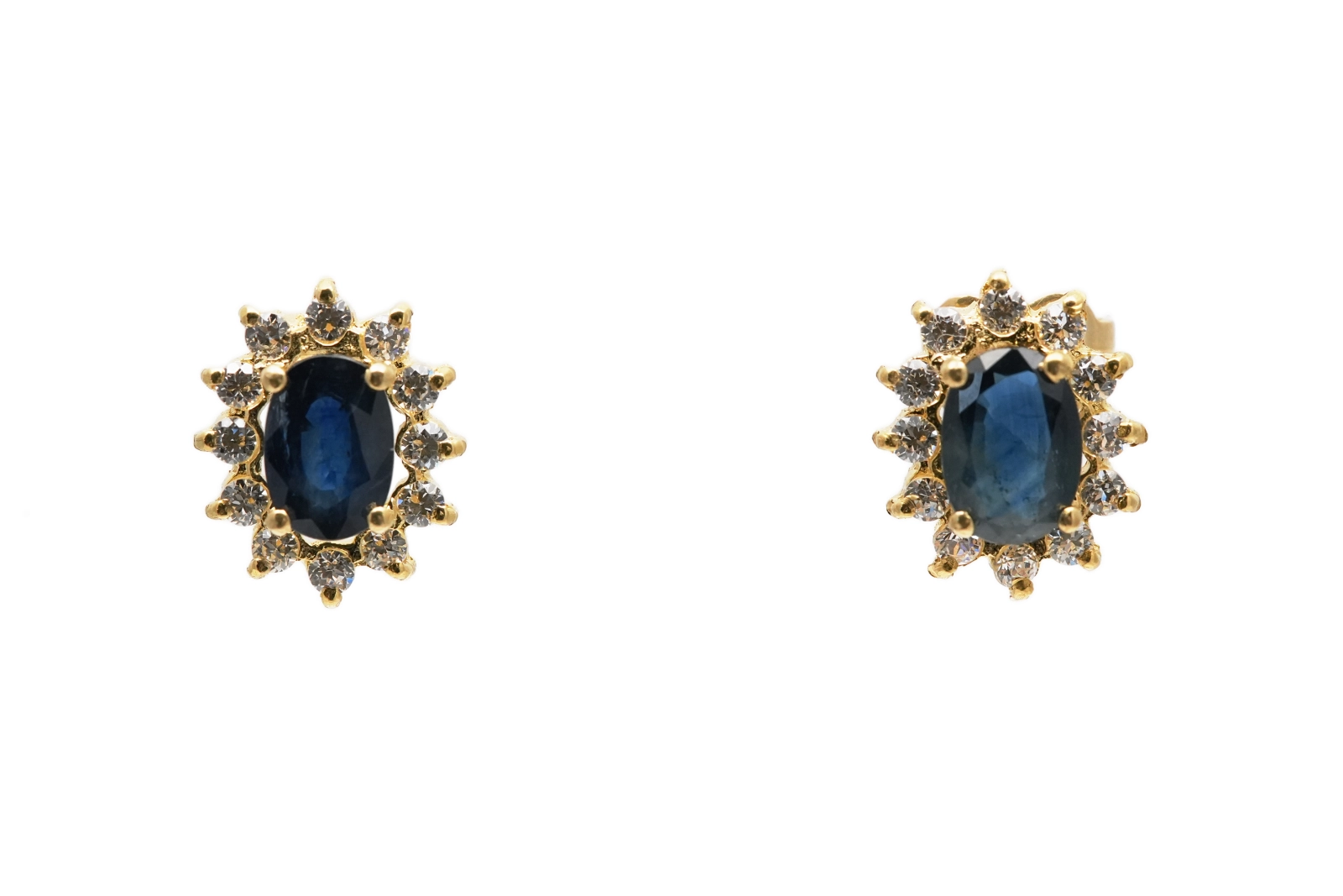 Boucles d'oreilles contemporaines en or jaune 18 carats serties de saphirs et de zirconiums