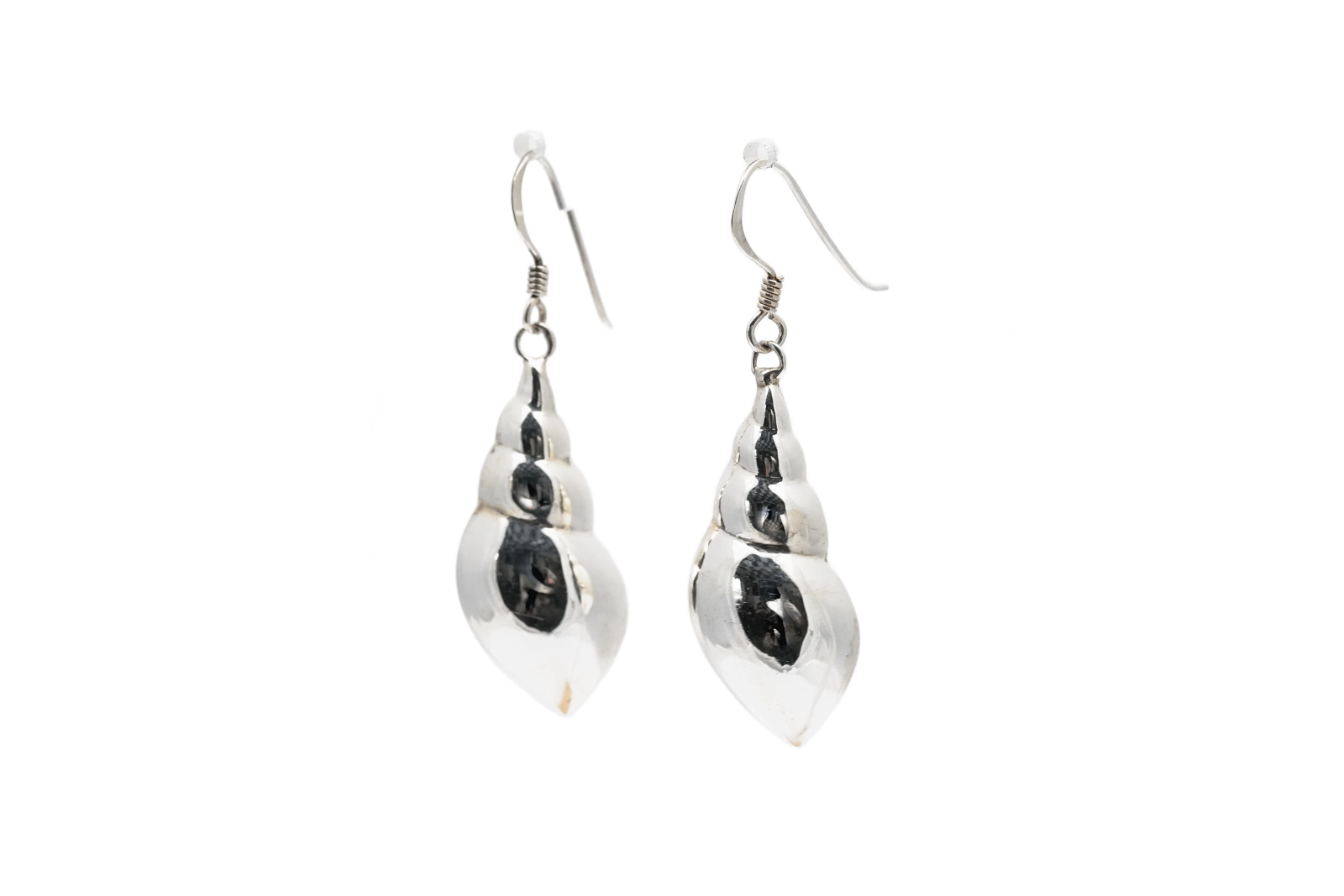 Boucles d'oreilles contemporaines en argent