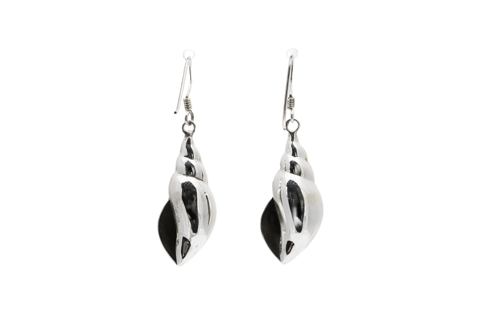 Boucles d'oreilles contemporaines en argent