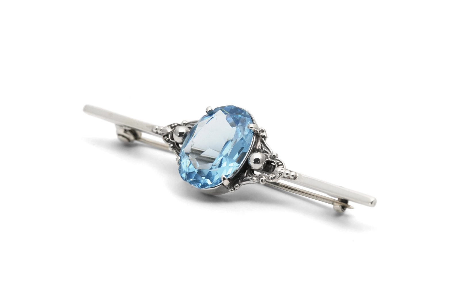 Broche Art Déco en argent 925 sertie d'une spinelle