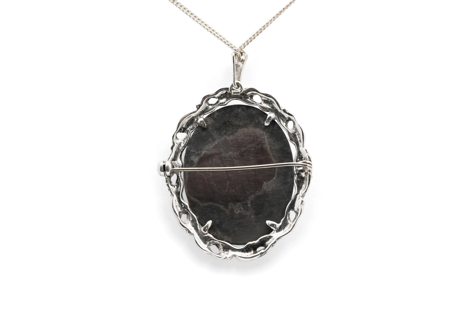 Pendentif / Broche Années 50 en argent serti de nacre et de marcassites