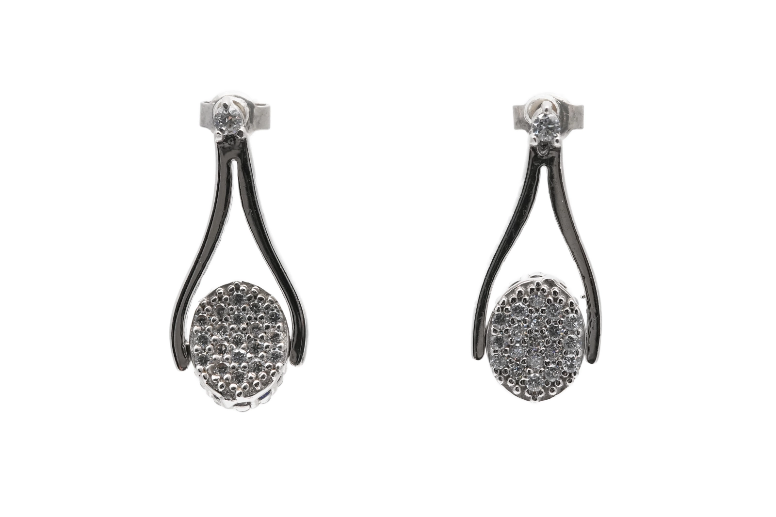 Boucles d'oreilles contemporaines en argent 925 serties de zirconiums