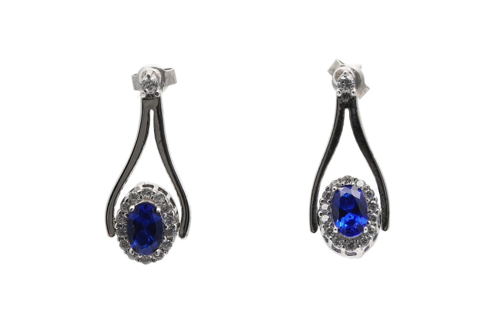 Boucles d'oreilles contemporaines en argent 925 serties de zirconiums