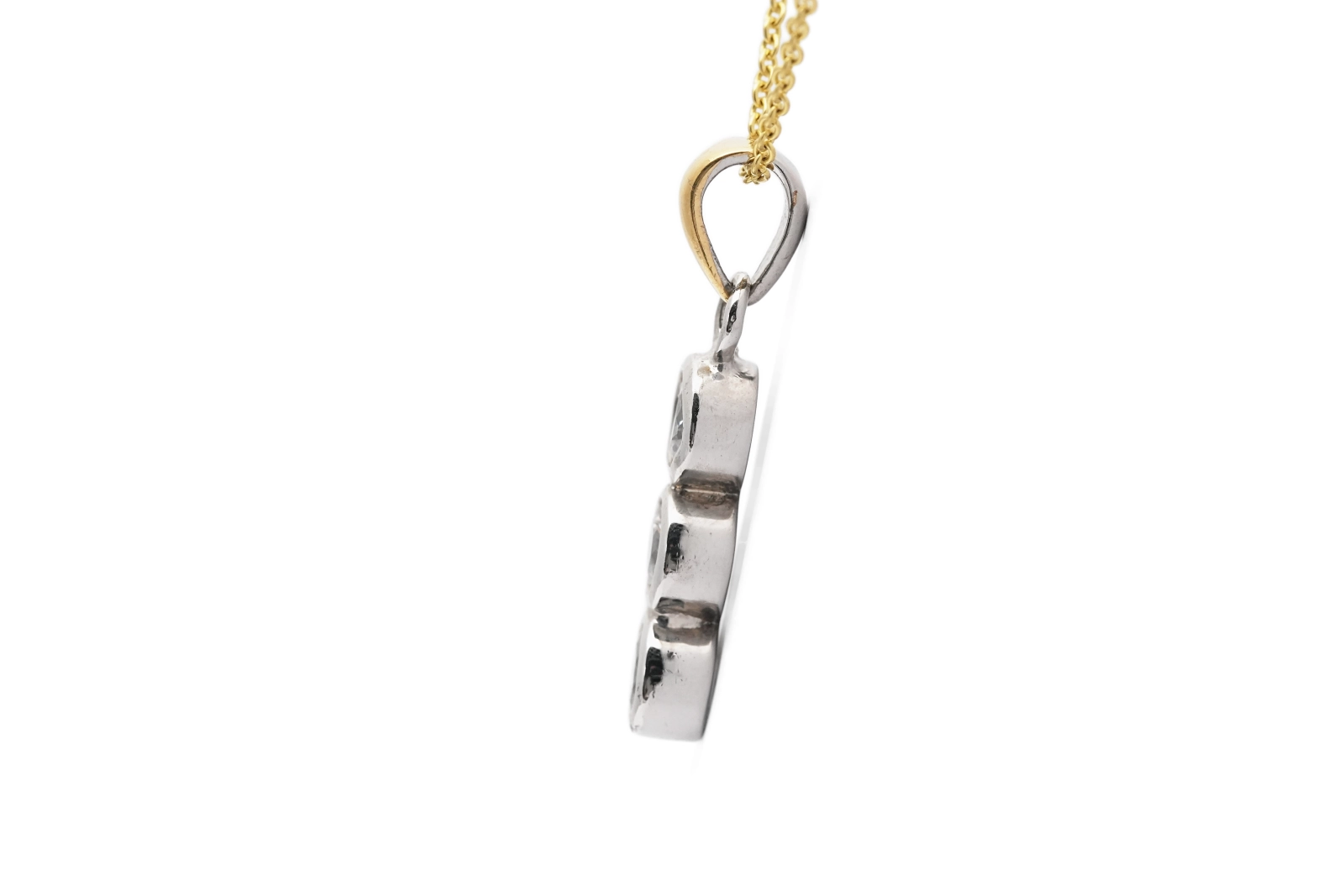 Pendentif contemporain en argent serti de zirconiums