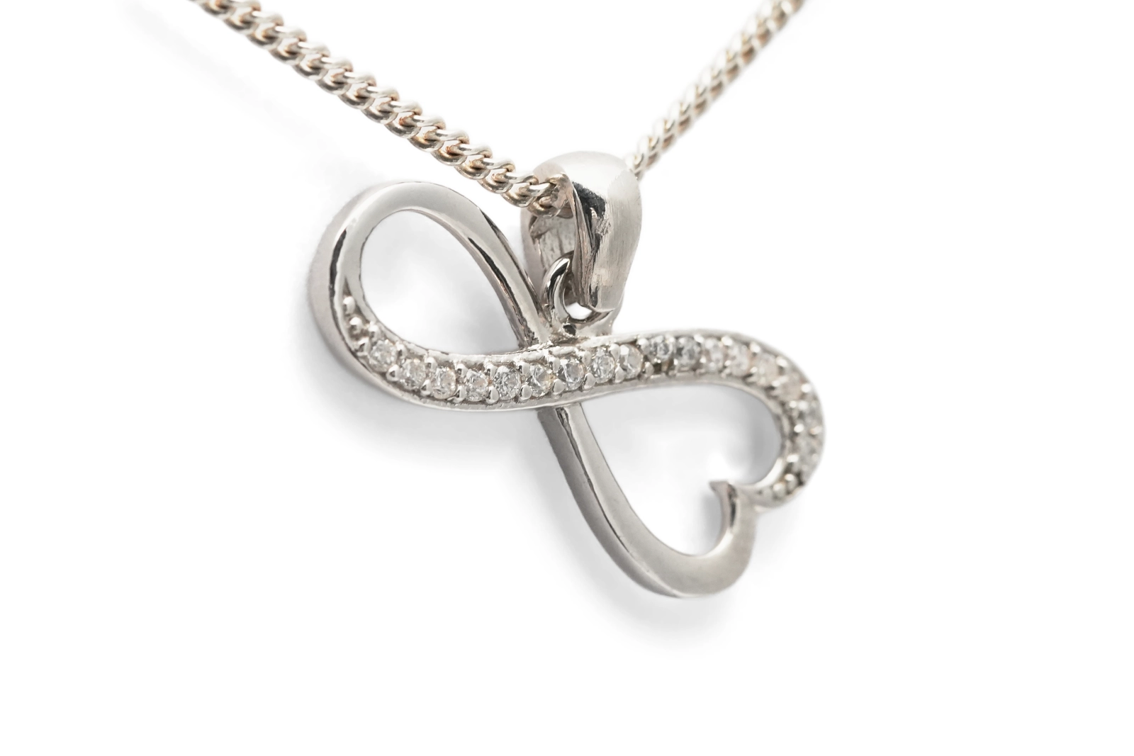 Pendentif contemporain en argent 925 serti de zirconiums