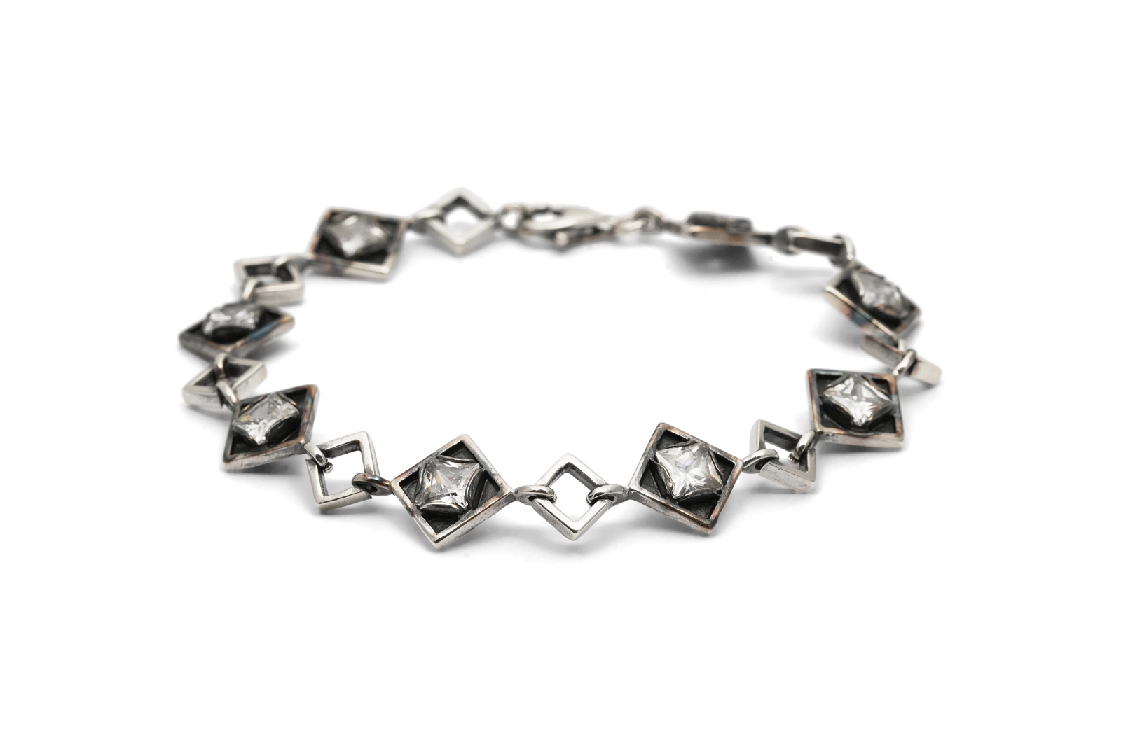 Bracelet Années 70 en argent 925 serti de zirconiums