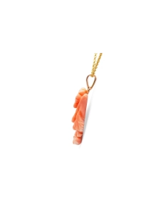 Pendentif Années 70 en or jaune 18 carats fait de motifs floraux en corail
