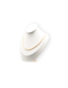 Collier de perles contemporain et or jaune 18 carats
