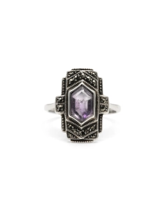 Bague contemporaine en argent 925 sertie d'une améthyste et de marcassites