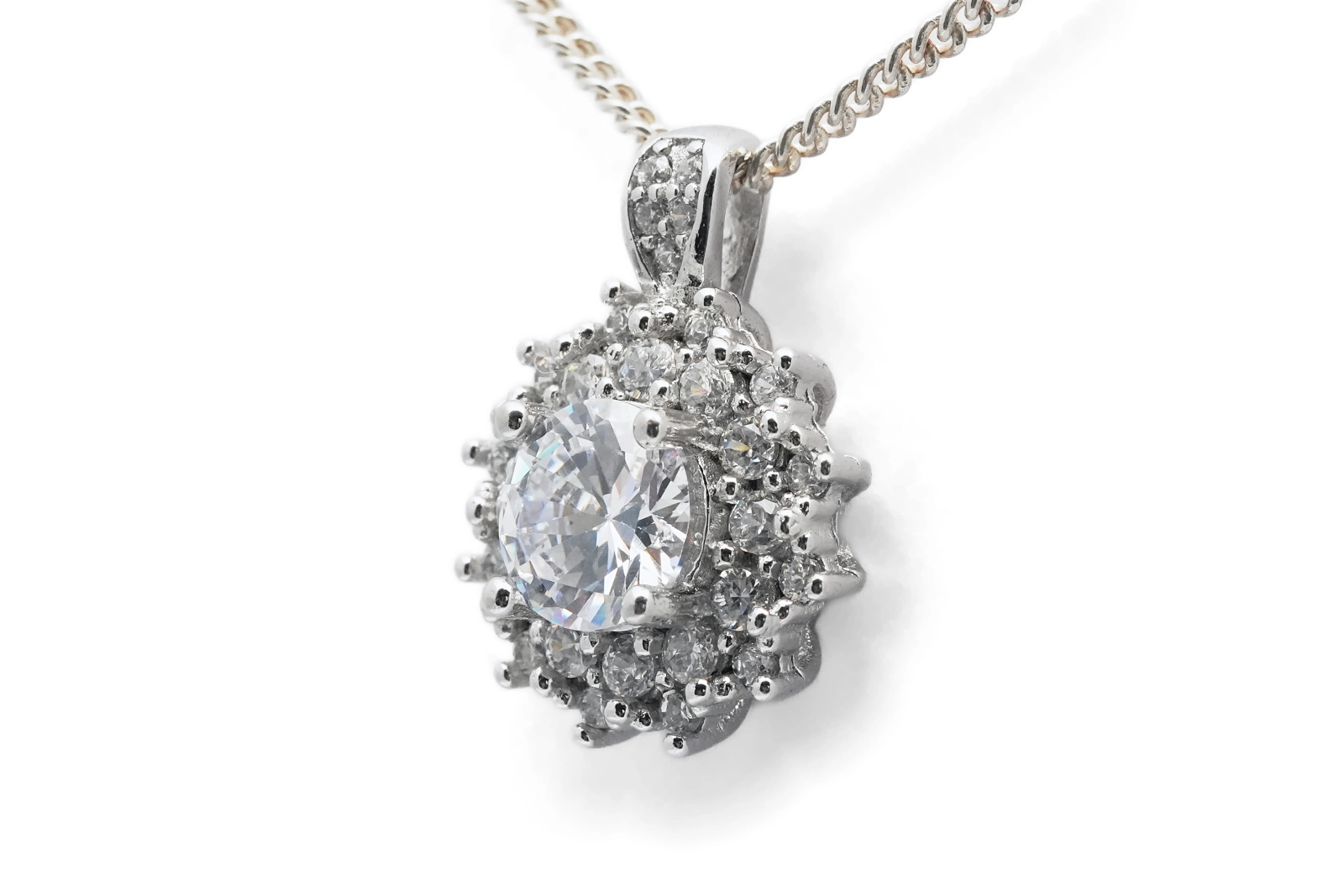 Pendentif contemporain en argent 925 serti de zirconiums