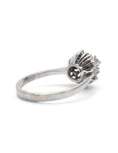 Bague Années 70 en or blanc 18 carats sertie de diamants taille "brillant" (+-0.76 ct)