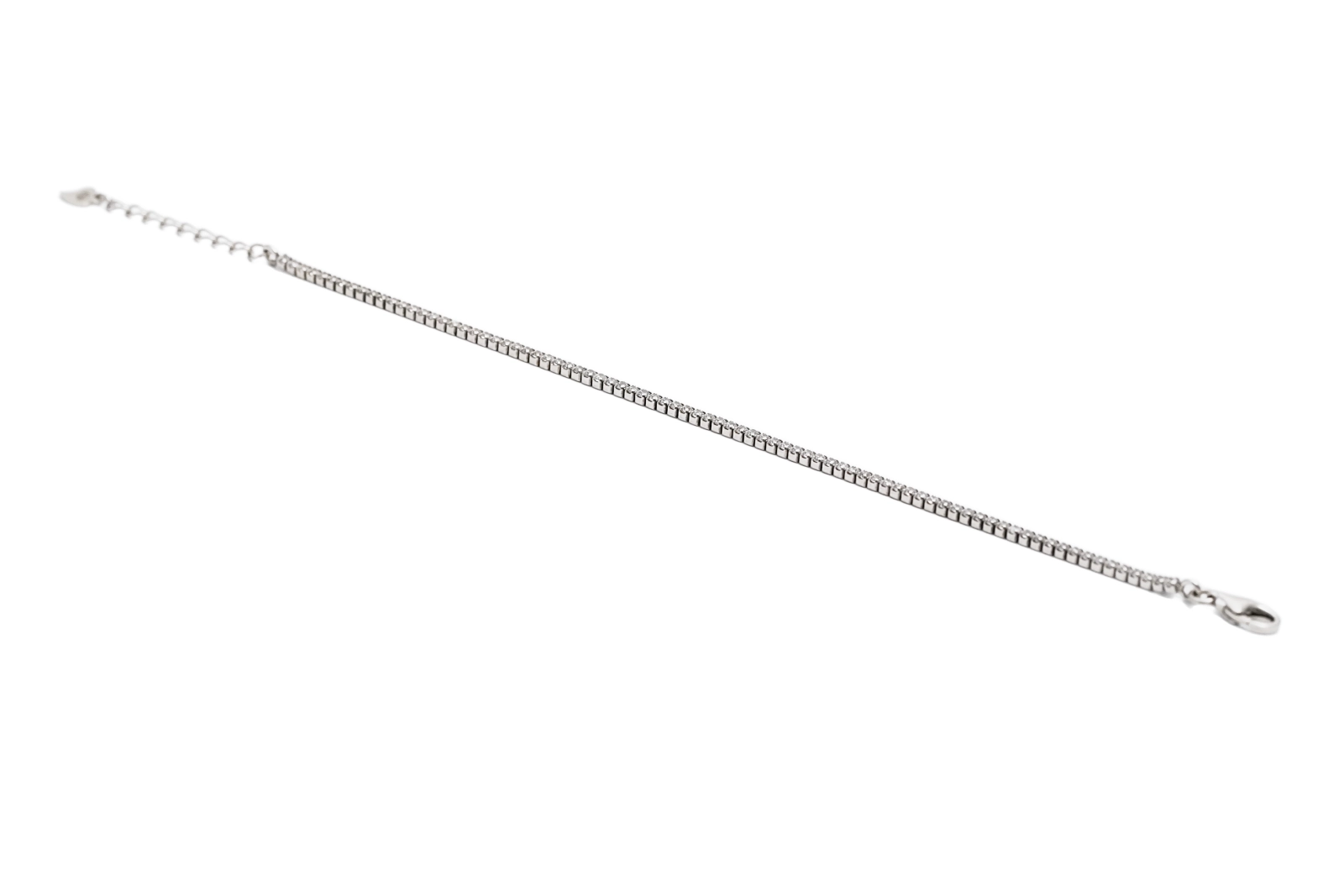 Bracelet contemporain en argent 925 serti de zirconiums