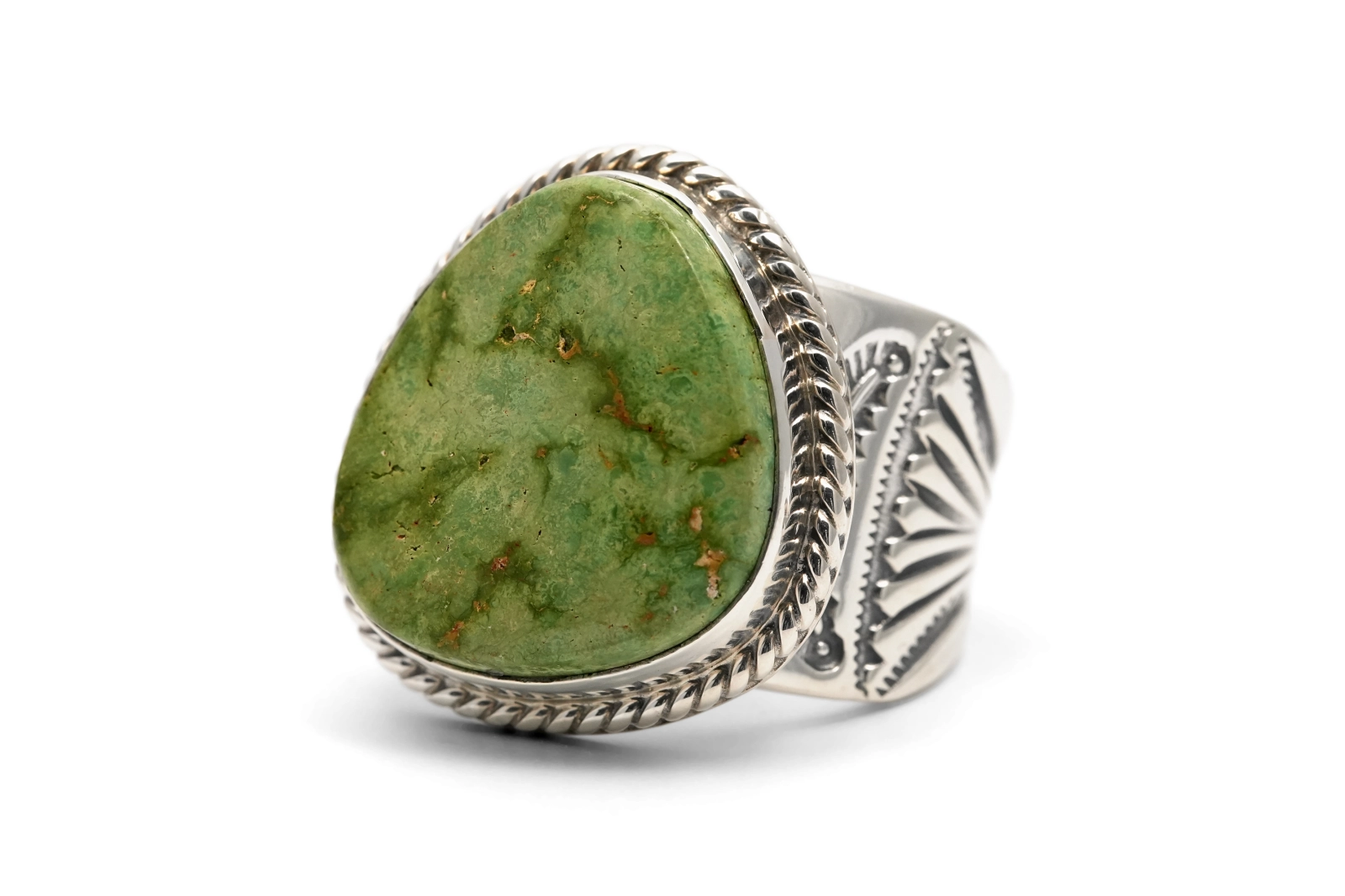 Bague Années 70 en argent 925 sertie d'une turquoise verte