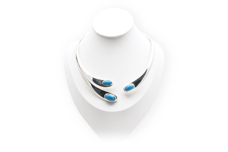 Collier contemporain en argent 925 serti de turquoises