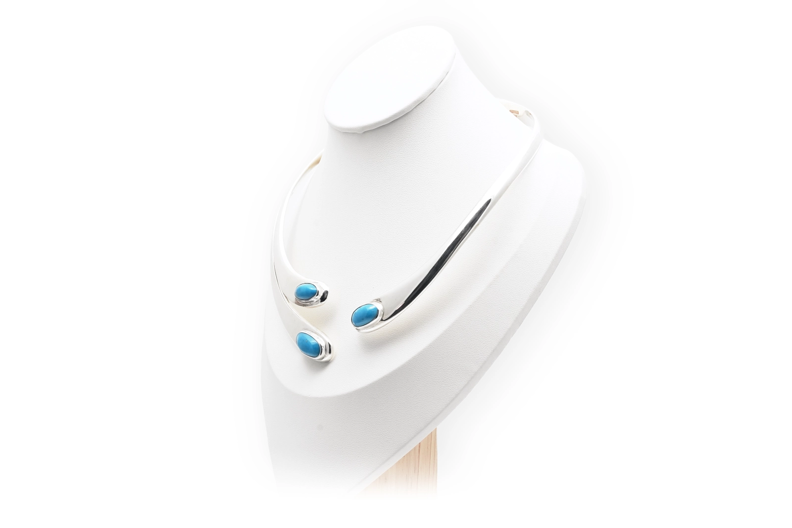 Collier contemporain en argent 925 serti de turquoises