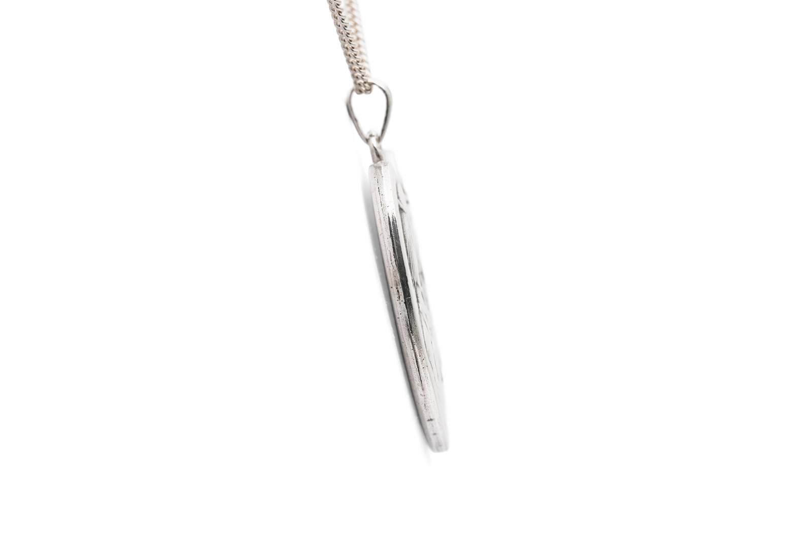 Pendentif Années 50 "Les amoureux de Peynet" en argent